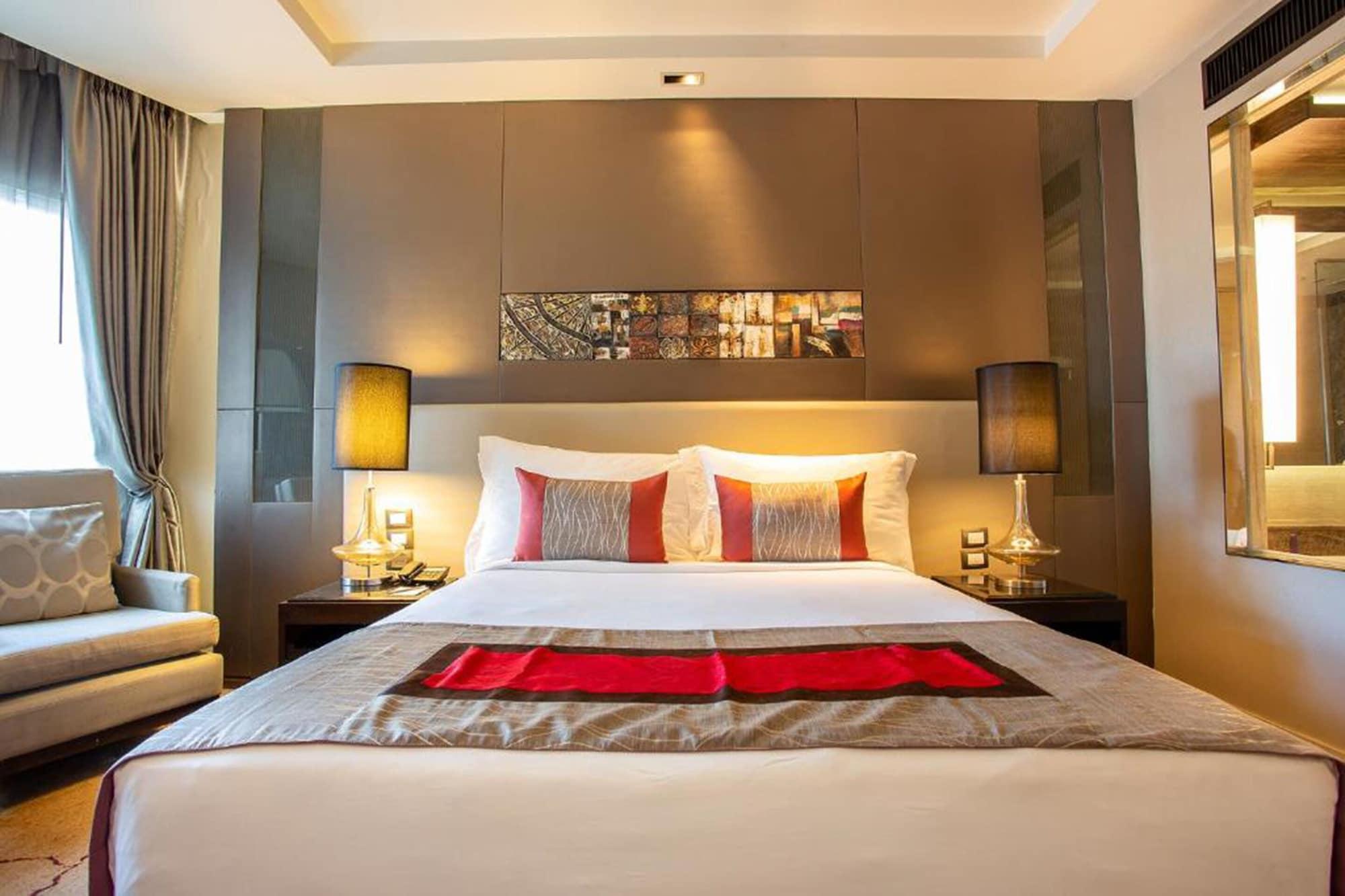 Graceland Bangkok By Grace Hotel - Sha Extra Plus Екстер'єр фото