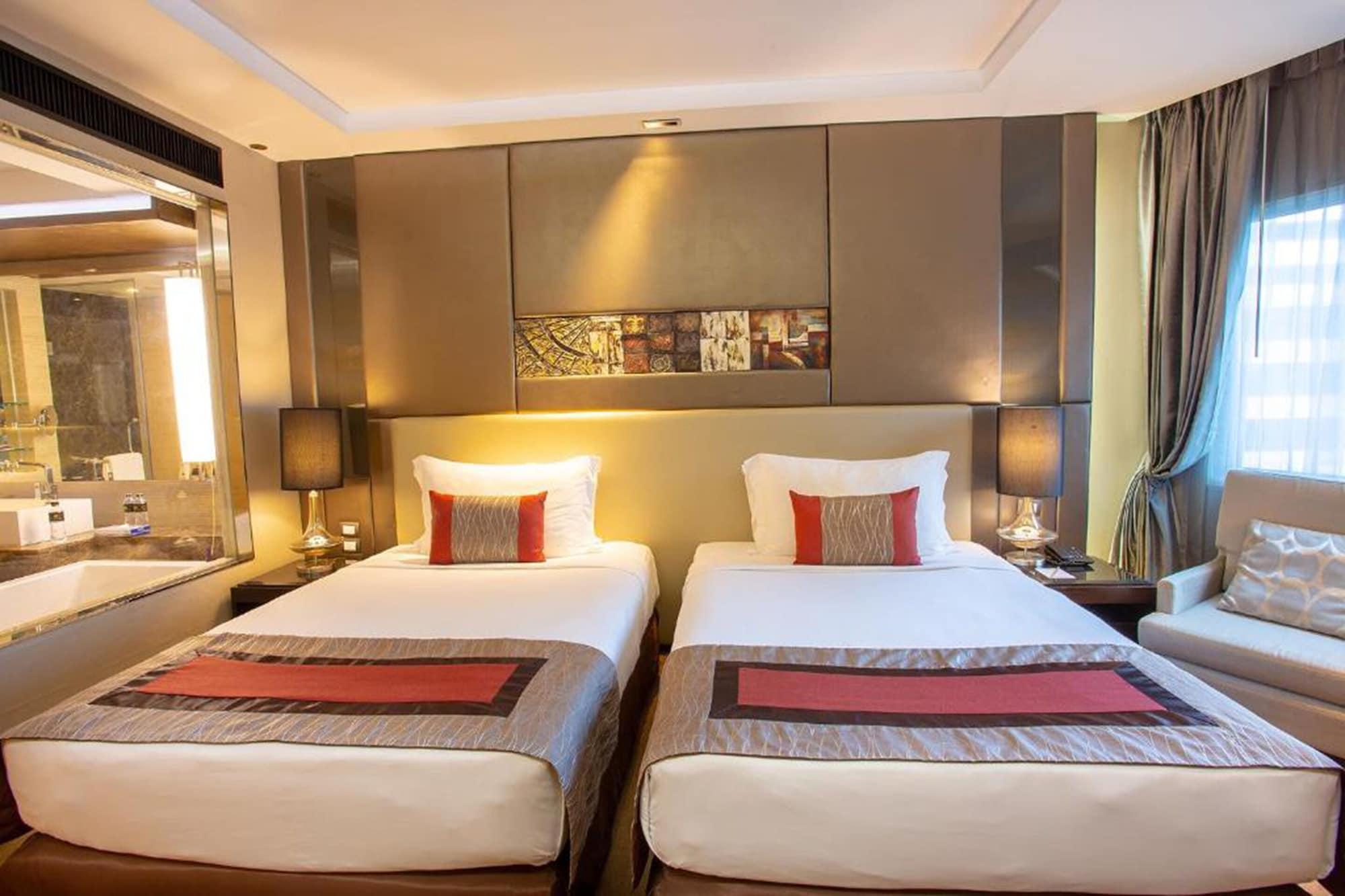 Graceland Bangkok By Grace Hotel - Sha Extra Plus Екстер'єр фото